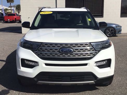 Certified 2022 Ford Explorer Limited w/ Equipment Group 301A image 2