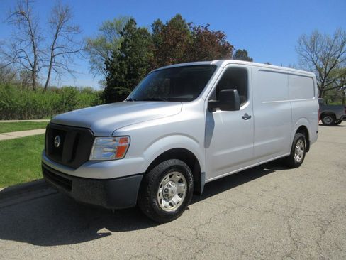 Used 2016 Nissan NV 2500 SV RWD image 40