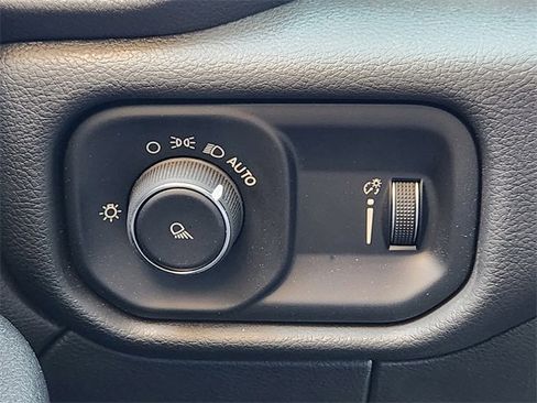 Certified 2024 RAM 2500 Tradesman w/ Chrome Appearance Group image 20