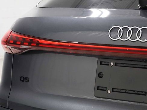 New 2025 Audi Q5 Premium image 8