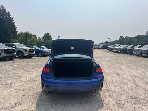 Used 2022 BMW 330i xDrive Sedan w/ M Sport Package AWD/4WD image 10