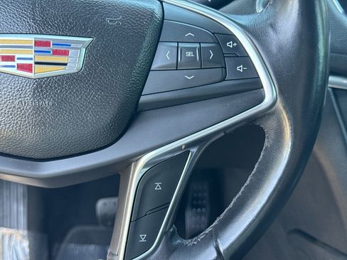 Used 2017 Cadillac XT5 Luxury w/ Driver Awareness Package FWD image 26