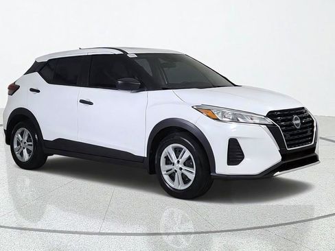 Used 2024 Nissan Kicks S FWD image 8