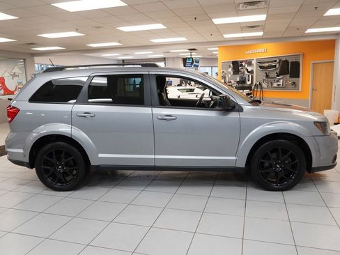 Used 2018 Dodge Journey GT w/ Driver Convenience Group image 12