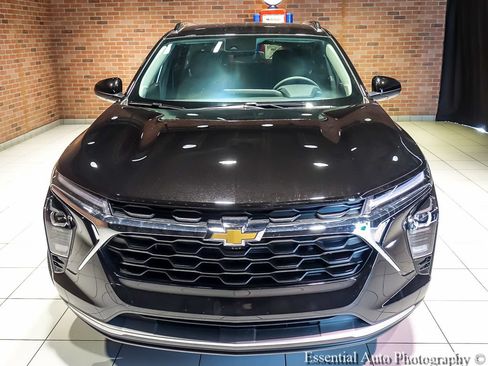 New 2026 Chevrolet Trax LT FWD image 5