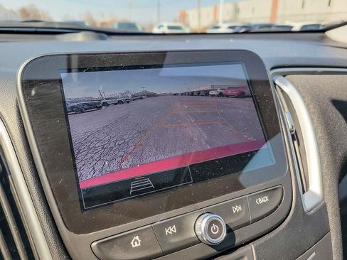Used 2024 Chevrolet Malibu LT FWD image 17