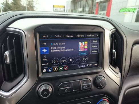 Used 2020 Chevrolet Silverado 3500 LT w/ Texas Edition image 16