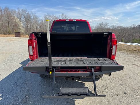 Used 2021 Ford F250 Lariat image 7