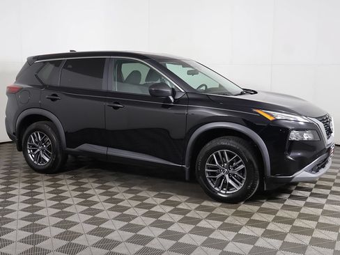 Used 2023 Nissan Rogue S AWD/4WD image 11