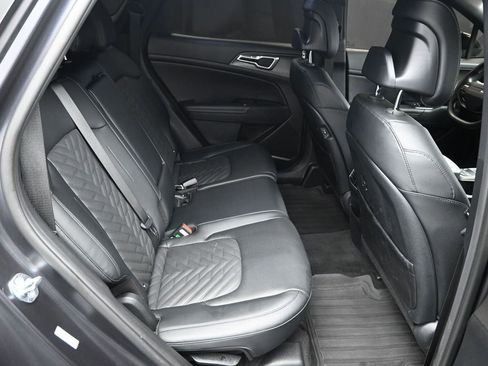 Certified 2026 Kia Sportage X-Line w/ X-Line Premium Package image 37