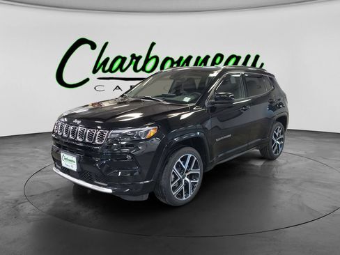Used 2025 Jeep Compass Limited w/ Elite Group AWD/4WD image 1