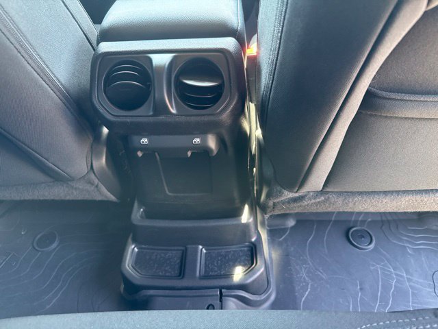 Certified 2023 Jeep Wrangler Unlimited w/ 8.4" Radio Group AWD/4WD image 31