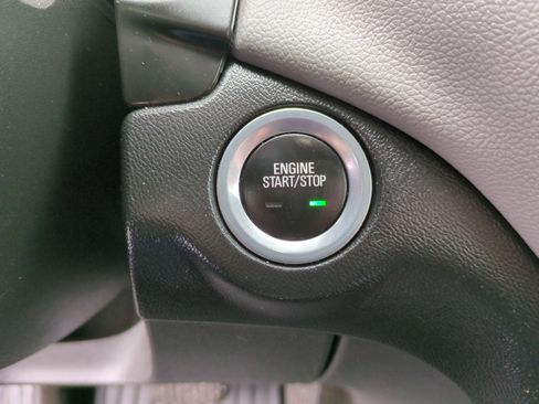 Certified 2023 Chevrolet Equinox LS image 16