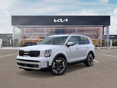 New 2025 Kia Telluride EX w/ EX Captain's Chair Package