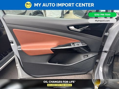 Used 2022 Volkswagen ID.4 Pro S AWD/4WD image 9
