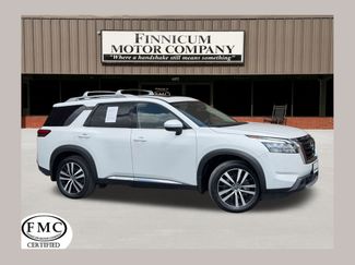 Used 2025 Nissan Pathfinder Platinum w/ Cargo Package FWD video 1