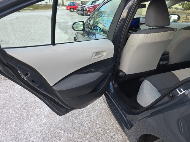 Used 2023 Toyota Corolla LE FWD image 30