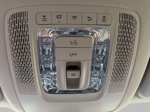 Used 2023 Mercedes-Benz GLS 580 4MATIC image 29