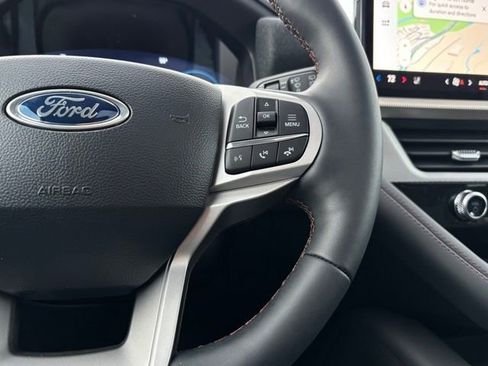 New 2026 Ford Explorer Active w/ Active Comfort Package image 32