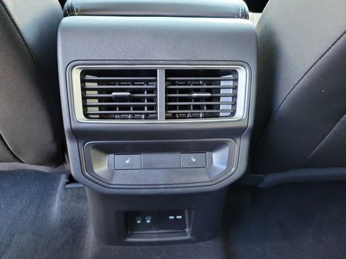 New 2026 Volkswagen Atlas Cross Sport SEL R-Line AWD/4WD image 16