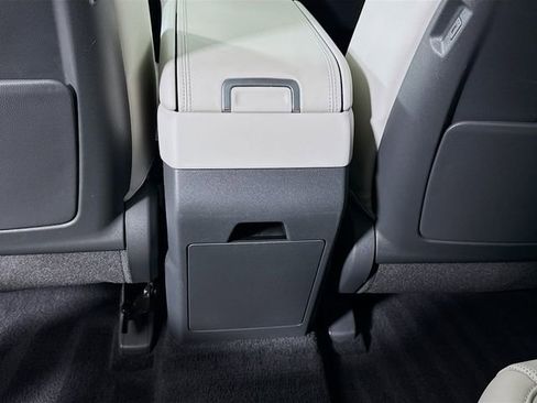 Used 2025 Hyundai Santa Fe Calligraphy image 26