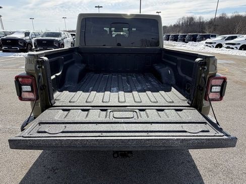 New 2026 Jeep Gladiator Rubicon image 7
