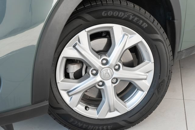 Certified 2023 Honda HR-V LX image 2