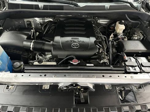 Used 2020 Toyota Tundra SR5 AWD/4WD image 33