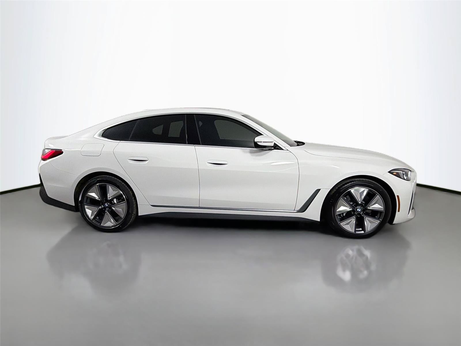 New 2026 BMW i4 xDrive40i w/ Premium Package AWD/4WD image 8