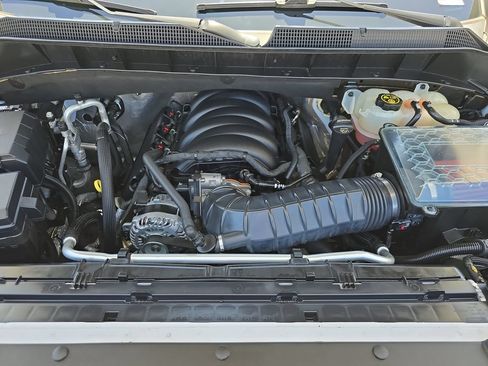 Used 2021 Chevrolet Silverado 1500 RST w/ Redline Edition AWD/4WD image 32