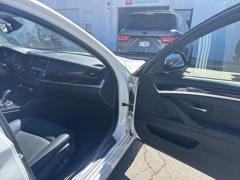 Used 2016 BMW 528i Sedan image 16