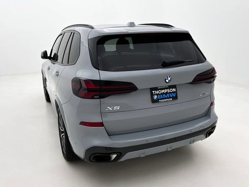 Used 2026 BMW X5 xDrive40i w/ M Sport Package AWD/4WD image 8