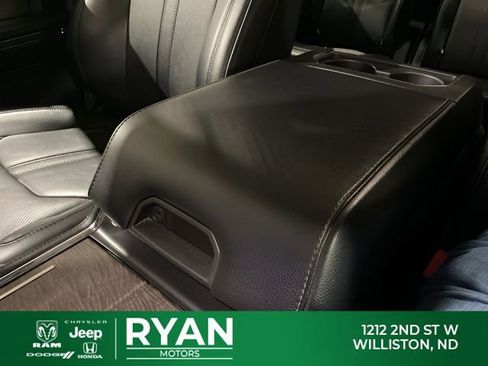 Used 2021 Ford Expedition Max Limited image 31