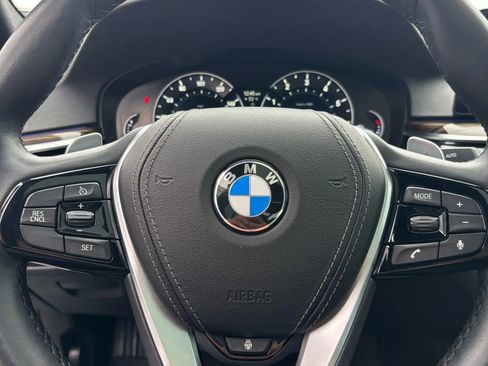 Used 2018 BMW 530i xDrive 530i xDrive Sedan 4D image 24
