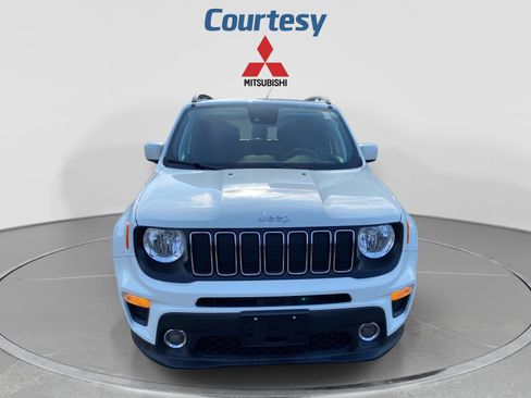 Used 2021 Jeep Renegade Latitude w/ Sun & Sound Group AWD/4WD image 10