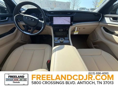 New 2026 Jeep Grand Cherokee Limited w/ Luxury Tech Group II image 18