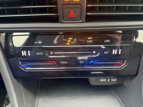 Used 2025 Volkswagen Jetta S image 27