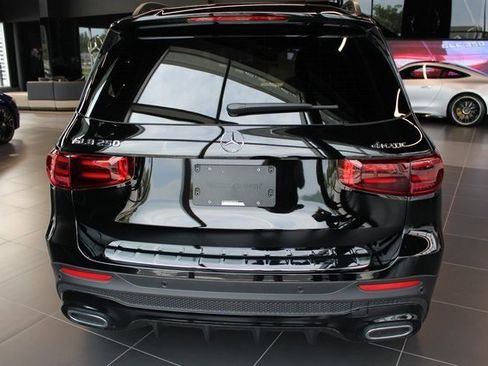 New 2024 Mercedes-Benz GLB 250 4MATIC image 24