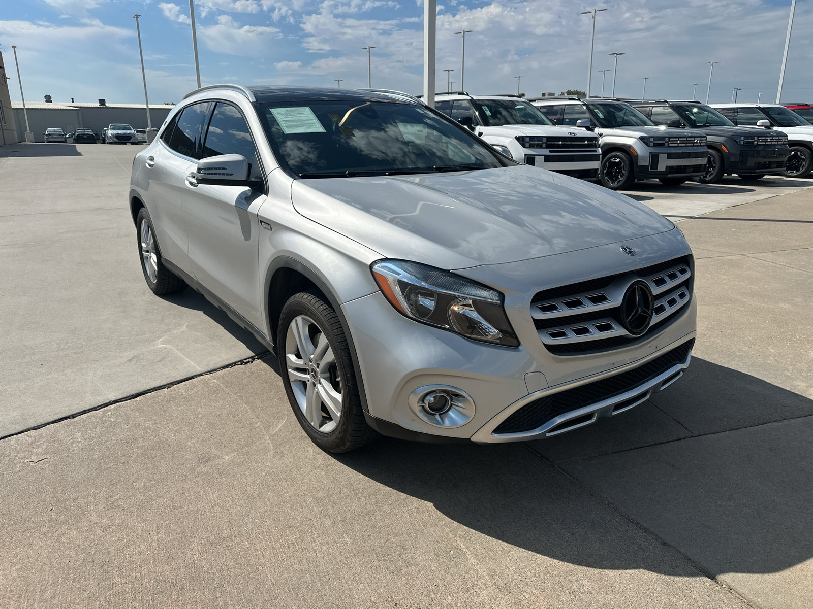 Used 2018 Mercedes-Benz GLA 250 4MATIC w/ Premium Package image 8