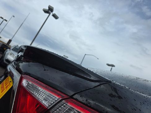 Used 2016 Toyota Camry SE image 38