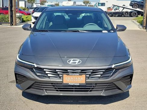 New 2026 Hyundai Elantra Hybrid FWD image 30