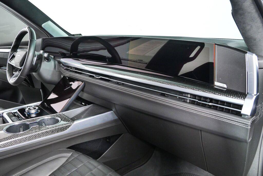 Certified 2026 Cadillac Escalade ESV V AWD/4WD image 26