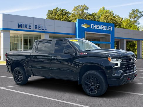 Used 2023 Chevrolet Silverado 1500 LT Trail Boss w/ Protection Package AWD/4WD image 1