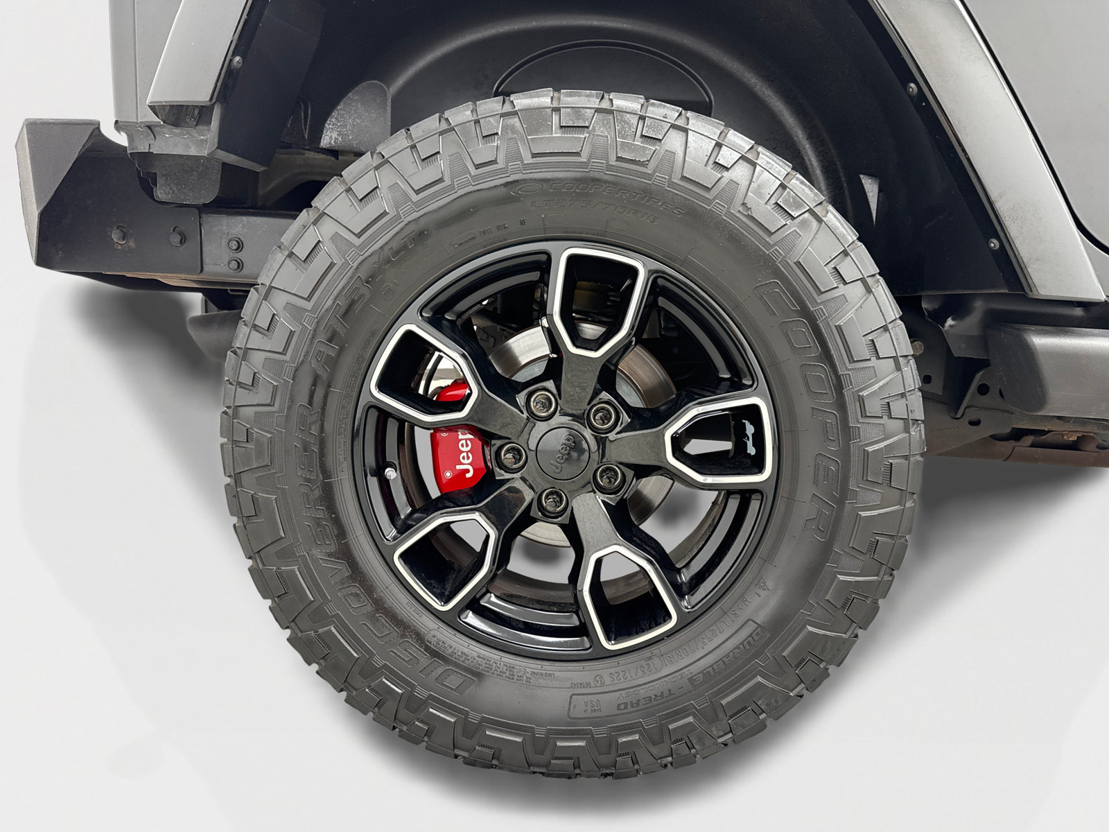 Used 2018 Jeep Wrangler Unlimited Sahara AWD/4WD image 48