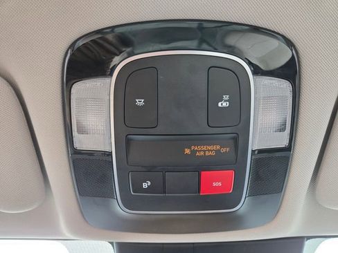 Used 2025 Hyundai Sonata SEL FWD image 25