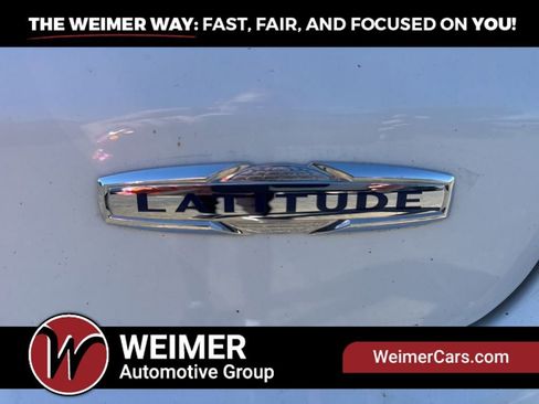 Used 2024 Jeep Compass Latitude AWD/4WD image 22