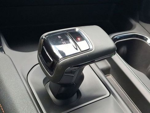 Certified 2025 GMC Sierra 1500 AT4 w/ Technology Package AWD/4WD image 16