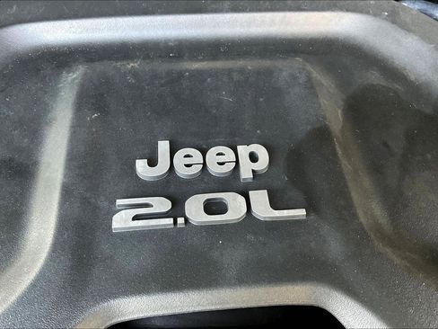 Used 2020 Jeep Wrangler Sport AWD/4WD image 27