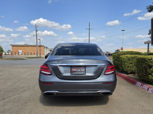 Used 2017 Mercedes-Benz E 300 w/ Premium 3 Package image 4