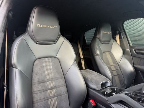 Certified 2023 Porsche Cayenne Turbo GT AWD/4WD image 16